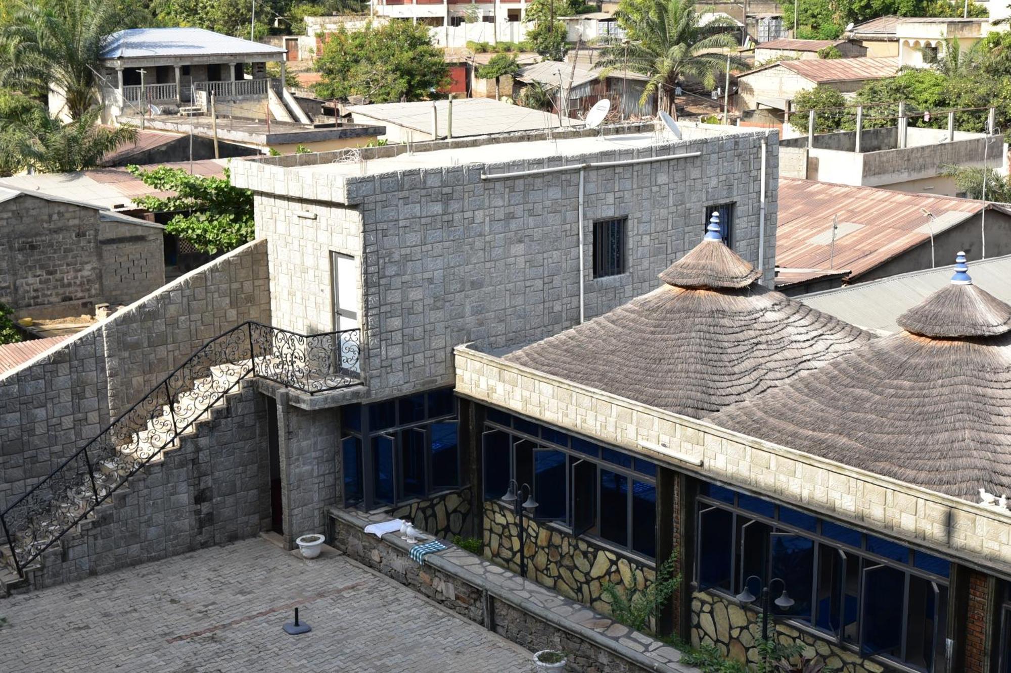 Meka Hotel Kara Exterior photo